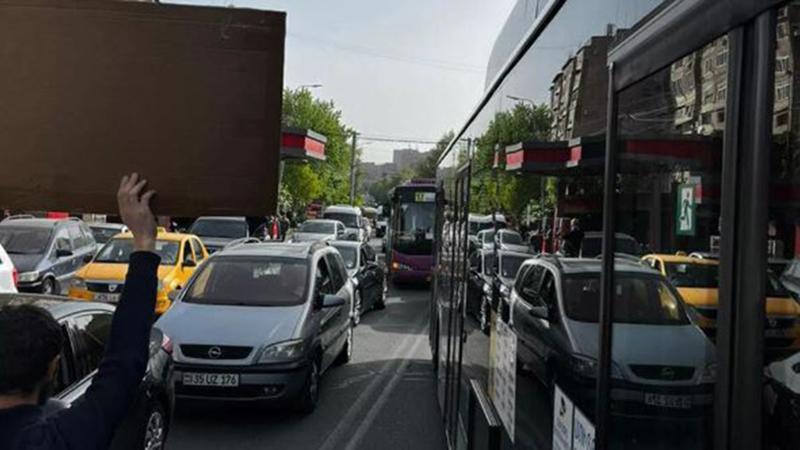 Իրազեկման ակցիաներ Երևանում. քաղաքացիները փակել են Ազատության պողոտան, Դավթաշենի ճանապարհը