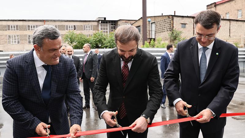 Վարչապետը Երևանում ներկա է գտնվել կաթնամթերքի արտադրության գործարանի բացմանը