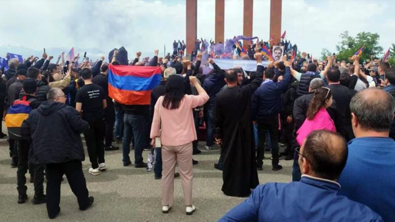 «Տավուշը հանուն հայրենիքի» շարժման աջակիցները Սարդարապատի հուշահամալիրում են