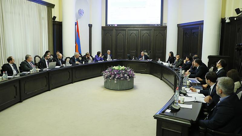 Վարչապետի գլխավորությամբ քննարկվել են մի շարք օրենքների նախագծեր