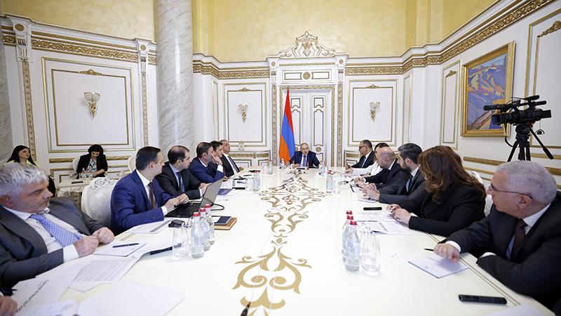 Վարչապետի գլխավորությամբ քննարկվել են հարկային քաղաքականությանն առնչվող հայեցակարգային հարցեր
