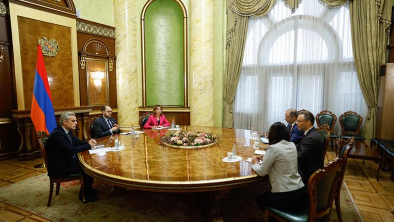 Արայիկ Հարությունյանը հանդիպել է Ֆրանկոֆոնիայի միջազգային կազմակերպության ներկայացուցչի և խաղերի միջազգային կոմիտեի տնօրենի հետ