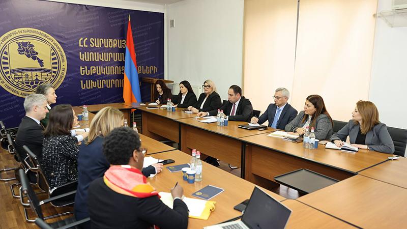Դավիթ Խուդաթյանն ընդունել է Եվրոպական ներդրումային բանկի պատվիրակությանը