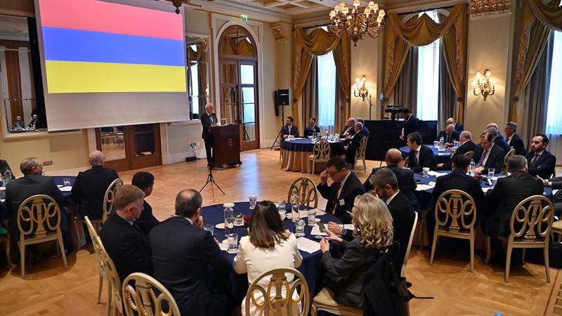 Վահագն Խաչատուրյանը հանդիպել է Հունաստանի գործարար շրջանակների ներկայացուցիչների հետ 