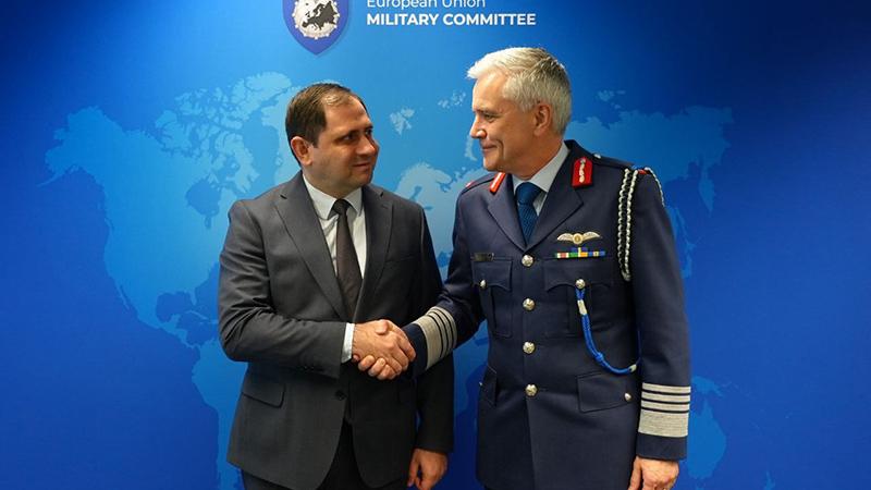 Սուրեն Պապիկյանը և ԵՄ ռազմական կոմիտեի նախագահը քննարկել են համագործակցության հարցեր

