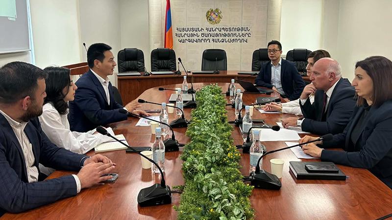 Huawei-ի ներկայացուցիչների հետ քննարկվել են էլեկտրաէներգիայի պահեստավորման գործունեության հեռանկարները