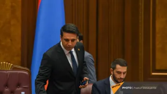 Before resigning, Alen Simonyan has sent himself on vacation.