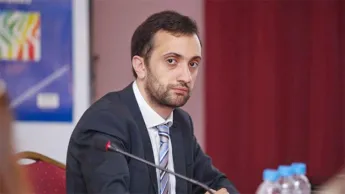 Je me fiche de savoir qui est le directeur de « Haypost », mais j'exige des explications sur pourquoi des milliards de nos impôts sont dépensés pour « Haypost » : Daniel Ioannisyan